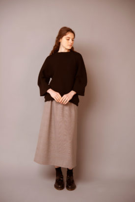Wide sleeve knit / Glen check skirt