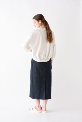 Back tuck cut & sew pullover / 6oz stretch denim tight skirt
