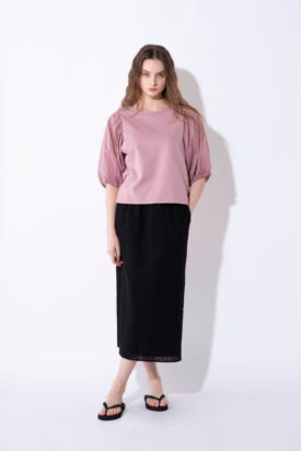 Puff sleeve t-shirt / Lace skirt